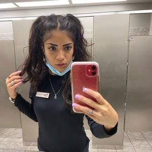 Meet your Posher, Daniela